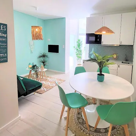 The Shore At Seaside Paradise - Cozy Patio On The Promenade Dom wakacyjny Espinho (Aveiro)